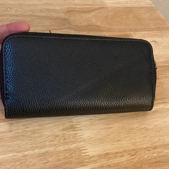 🌷5/$25 Stone Mountain Accessories Black Wallet with Snap Closure - Picture 2 of 6